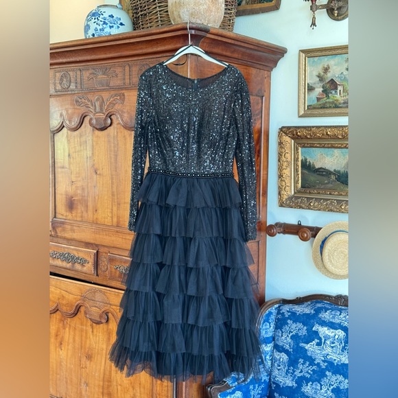 Worn 2 times - Picture 1 of 1